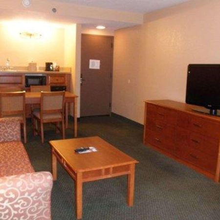Quality Inn Florissant-St Louis Ngoại thất bức ảnh